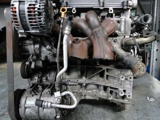 Moteur QR20DE vue 5