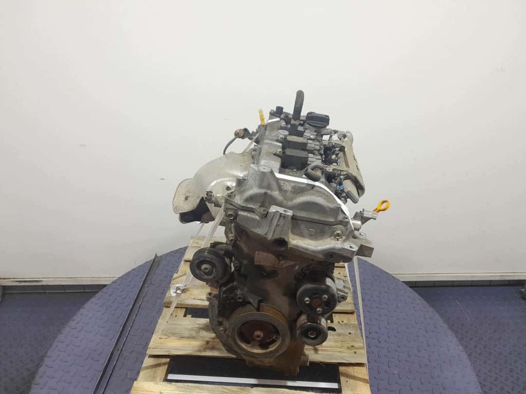 Moteur HR16DE vue 2