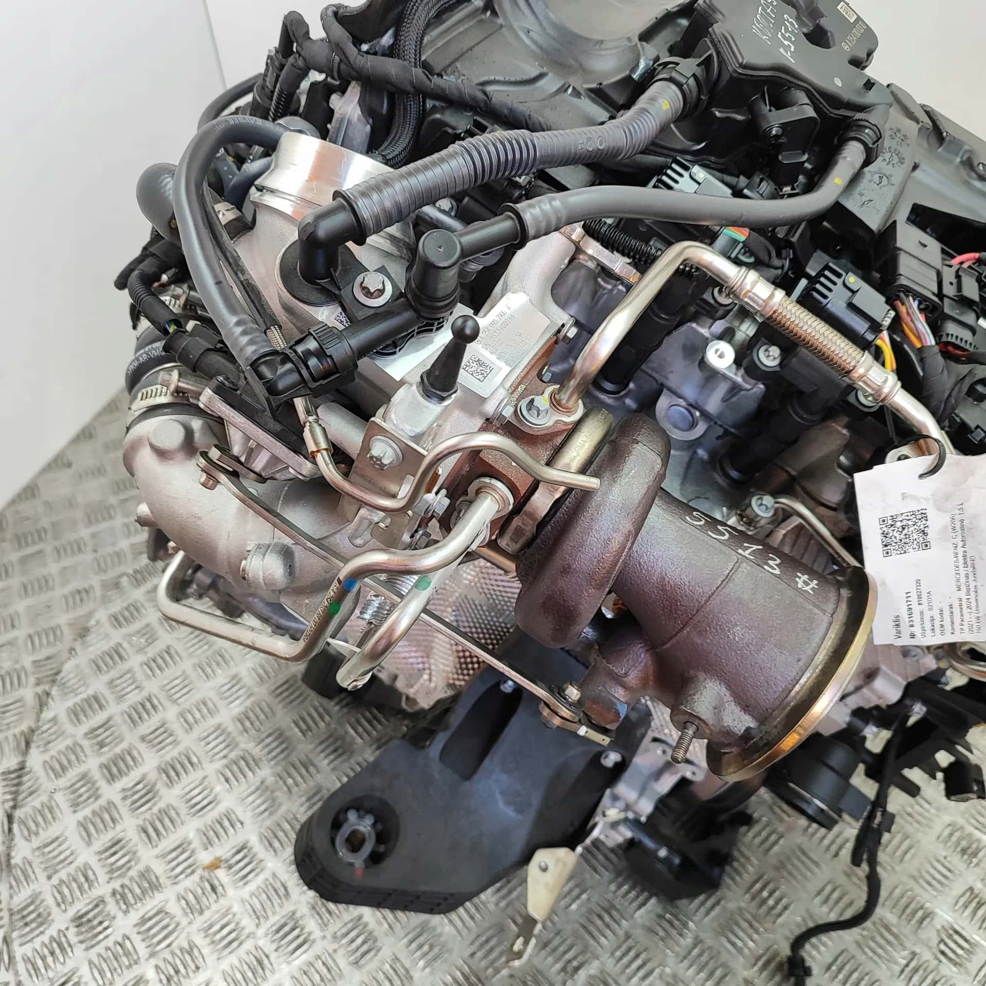 Moteur M 264.915 vue 4