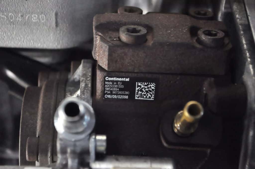 Moteur 9HC (DV6C) vue 3