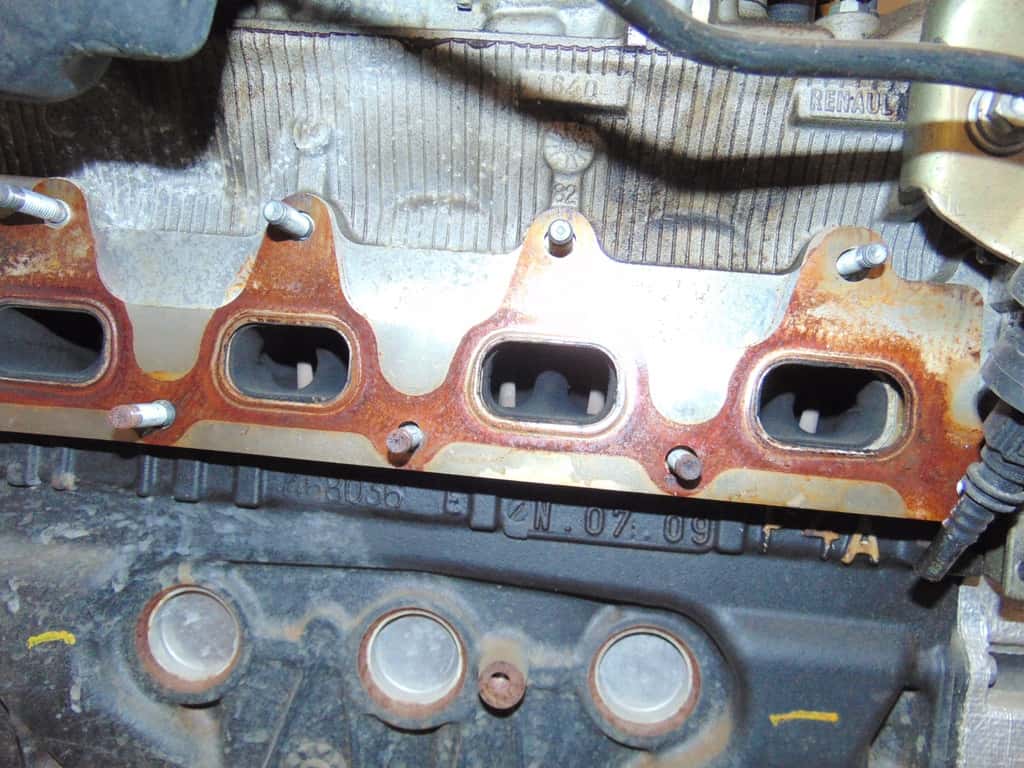 Moteur F4R 741 vue 4