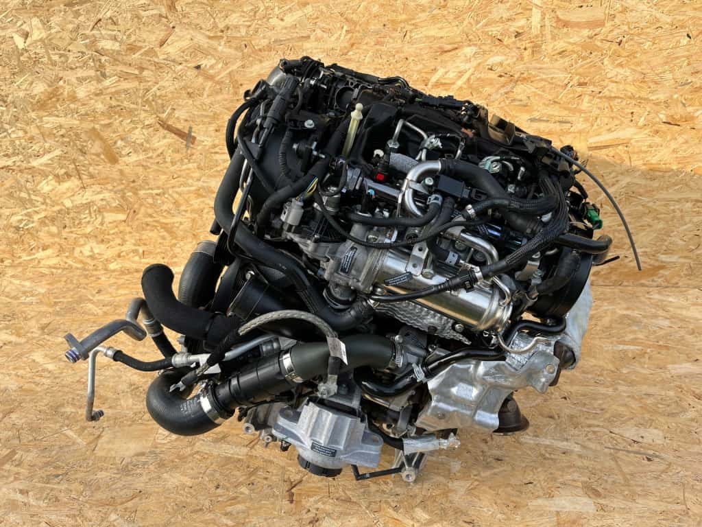 Moteur 306DT(TDV6) vue 5