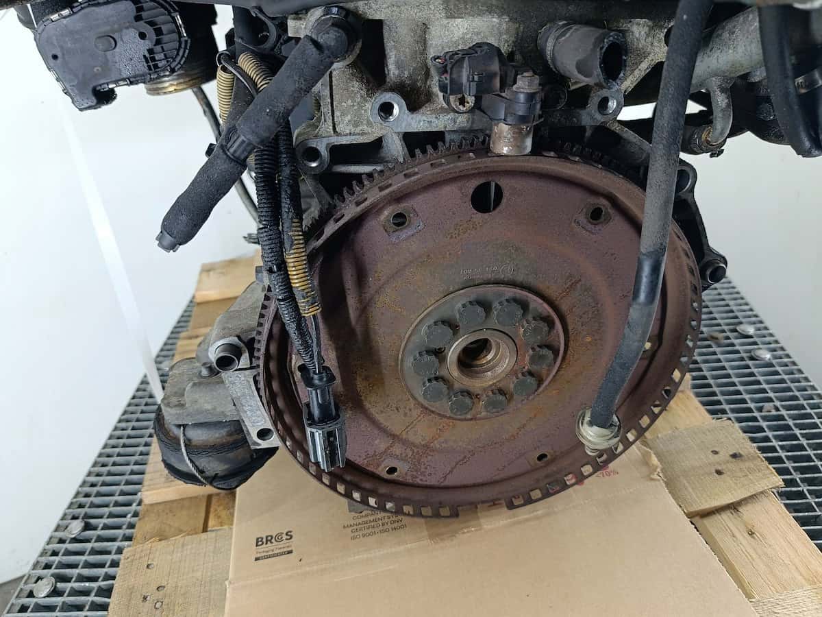 Moteur B 5254 T2 vue 2