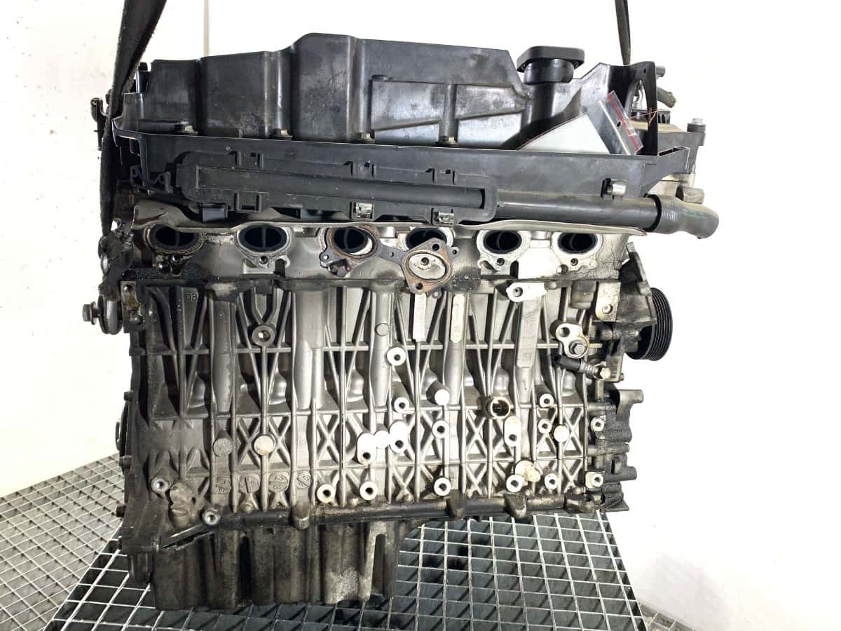 Moteur 306D3 vue 2
