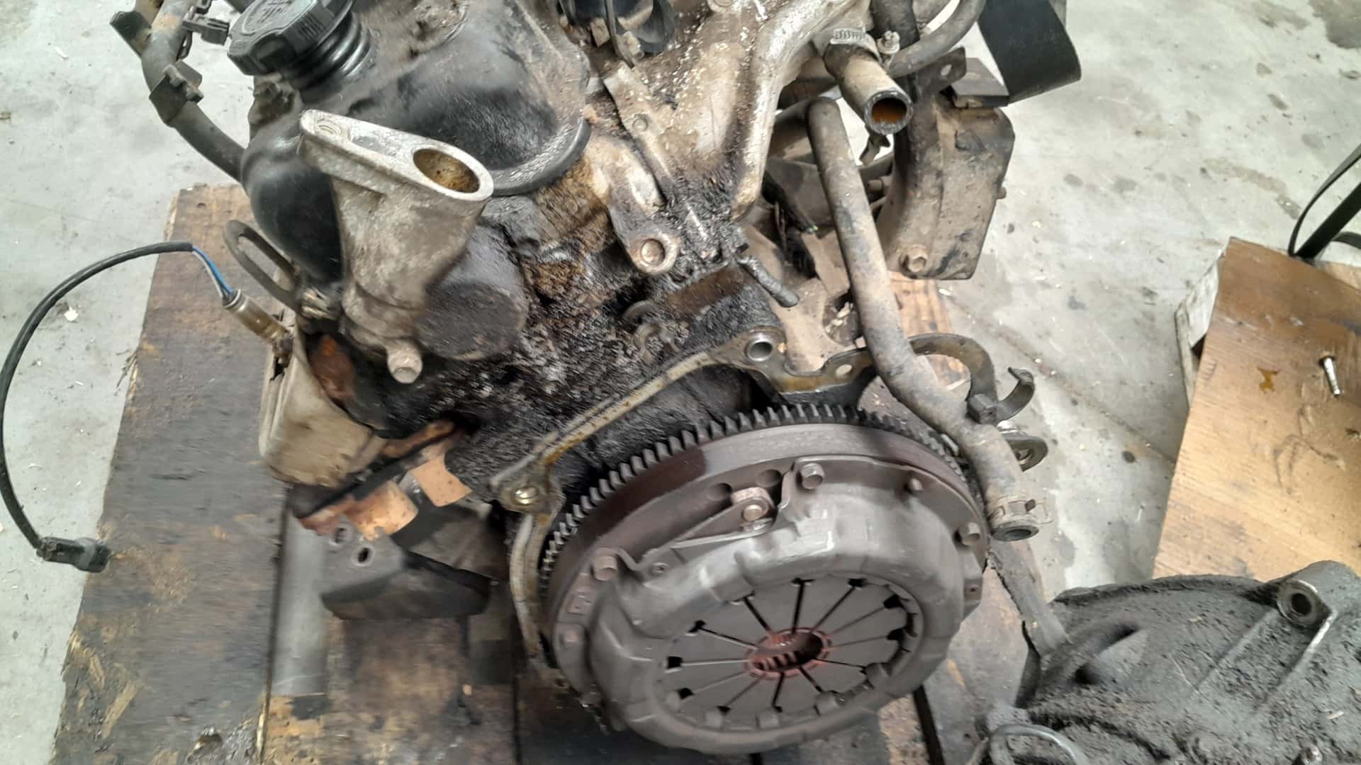 Moteur G16A (8V) vue 3