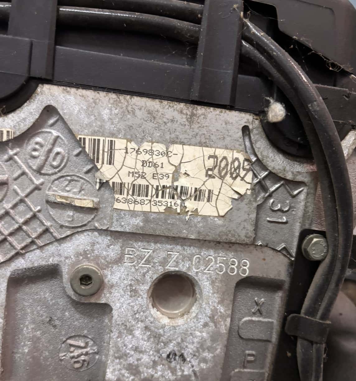 Moteur M52 B25 (256S4) vue 4