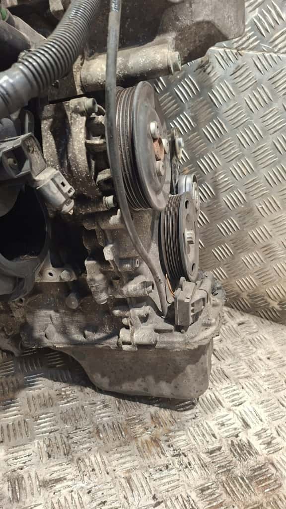 Moteur AZQ vue 8