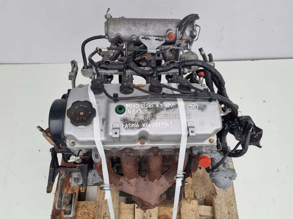 Moteur 4G13 (16V) vue 2