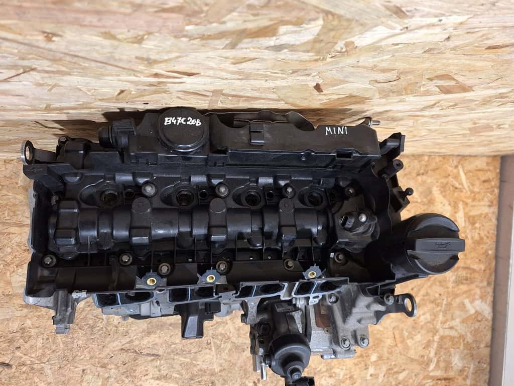 Moteur B47 C20 B vue 3
