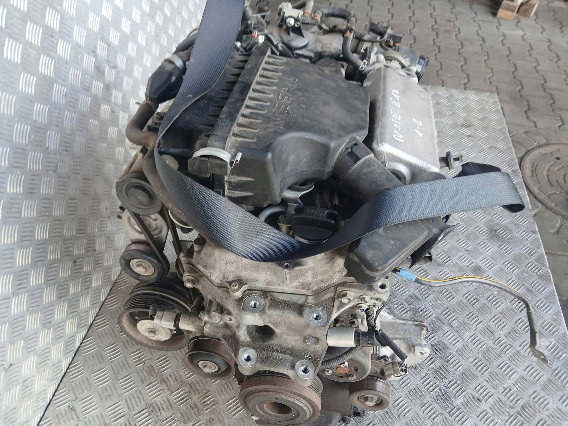 Moteur HR12DR vue 4