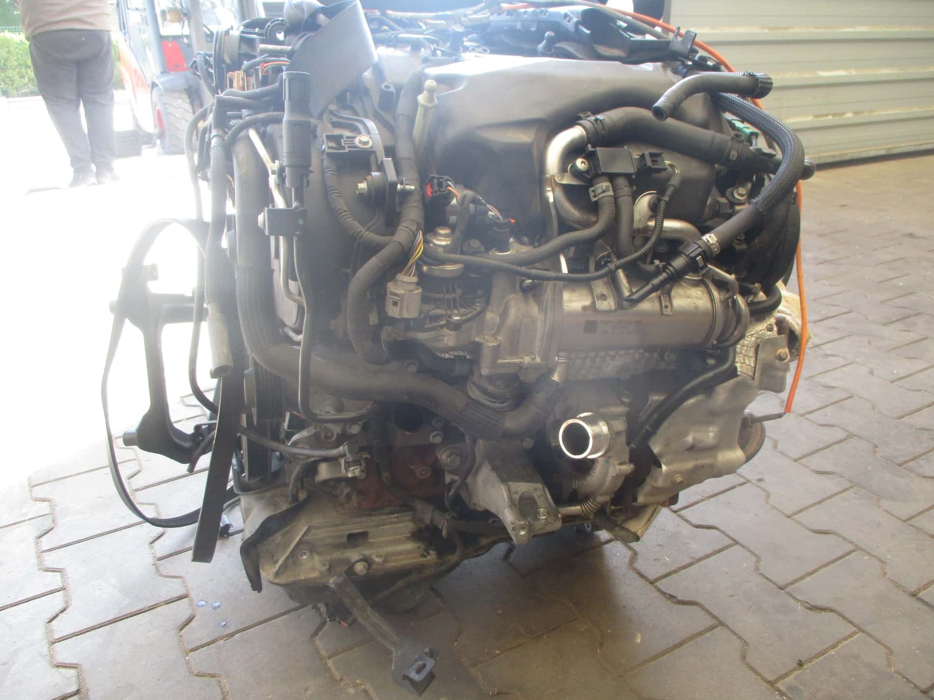 Moteur 306DT(TDV6) vue 4
