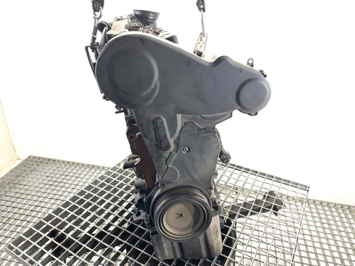 Moteur CJCB vue 4