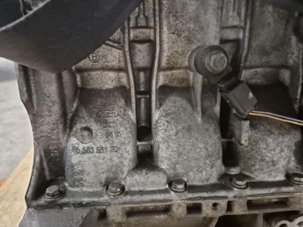 Moteur KFW (TU3JP) vue 9