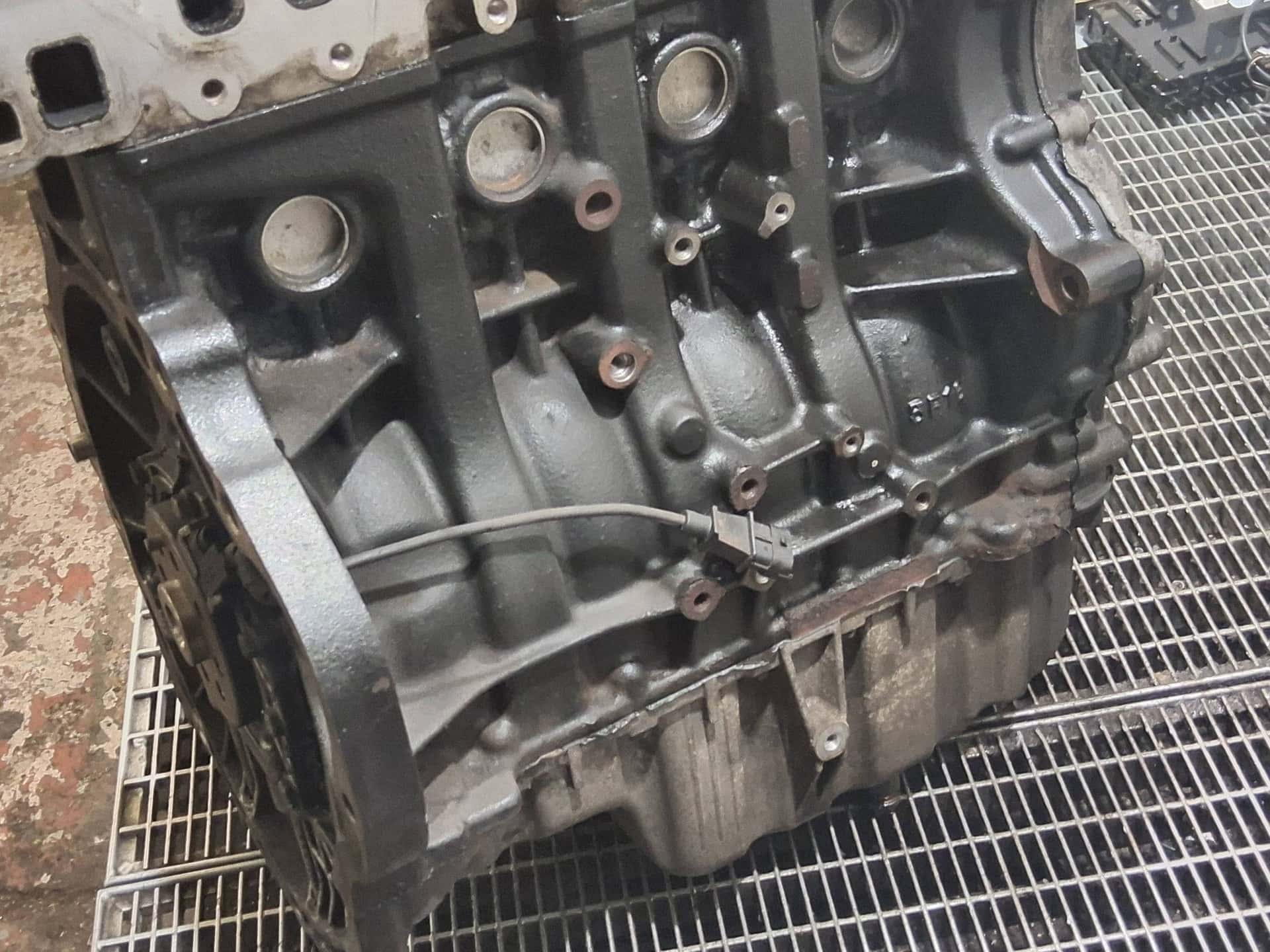 Moteur D16DTF vue 9