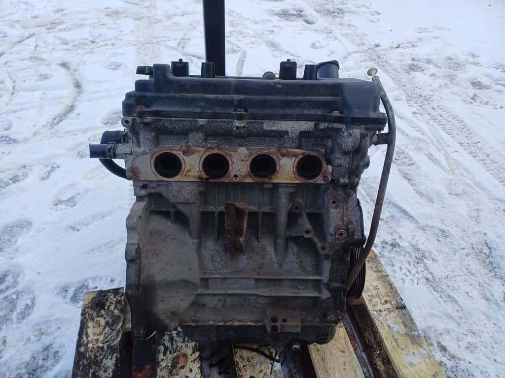 Moteur 4A90 vue 2