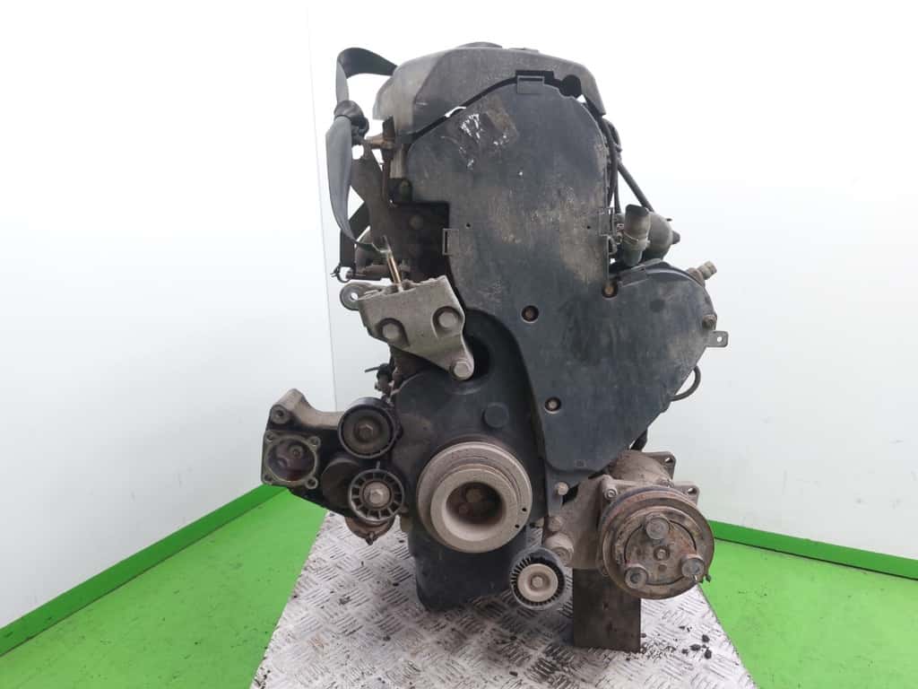 Moteur F1AE0481C vue 6