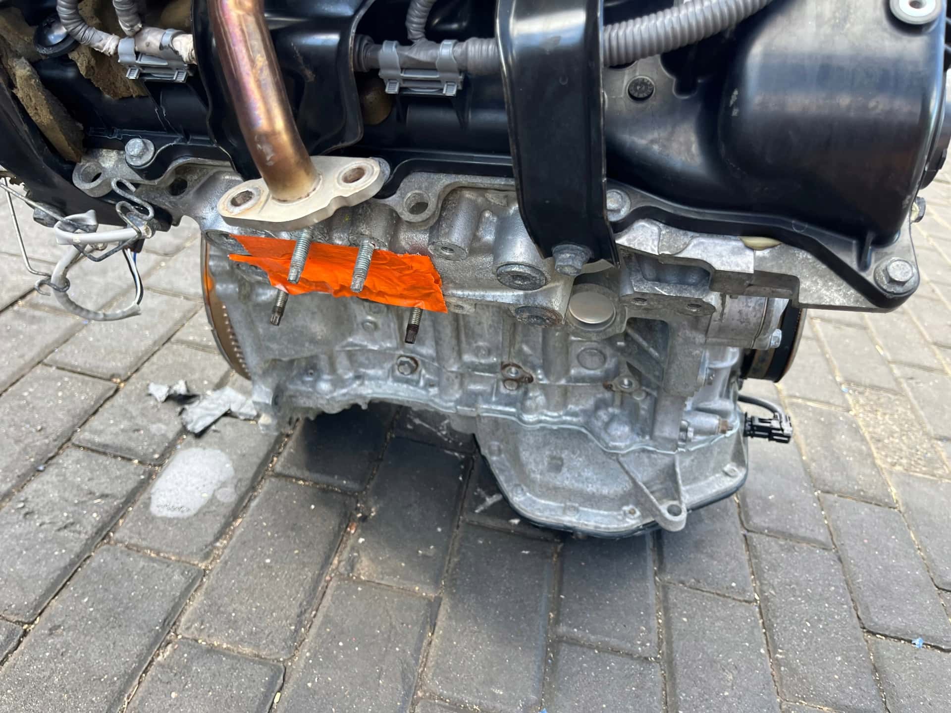 Moteur 2GR-FXE vue 6