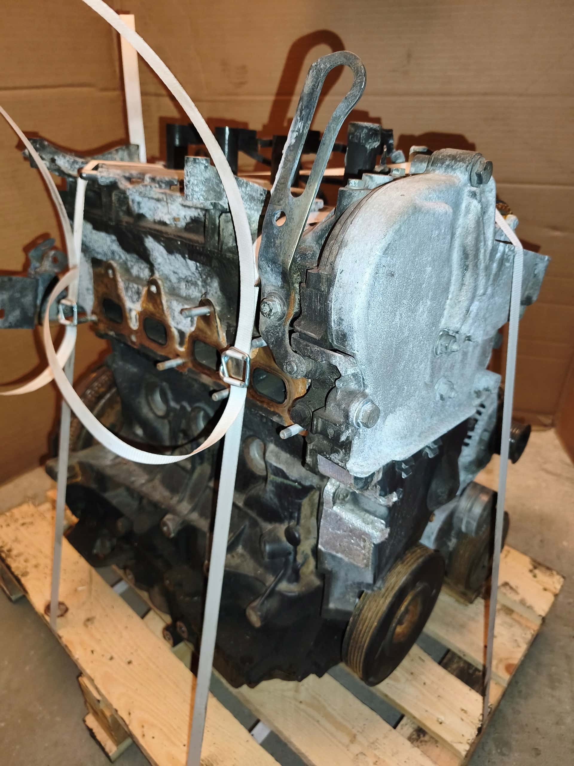Moteur F4R 770 vue 4