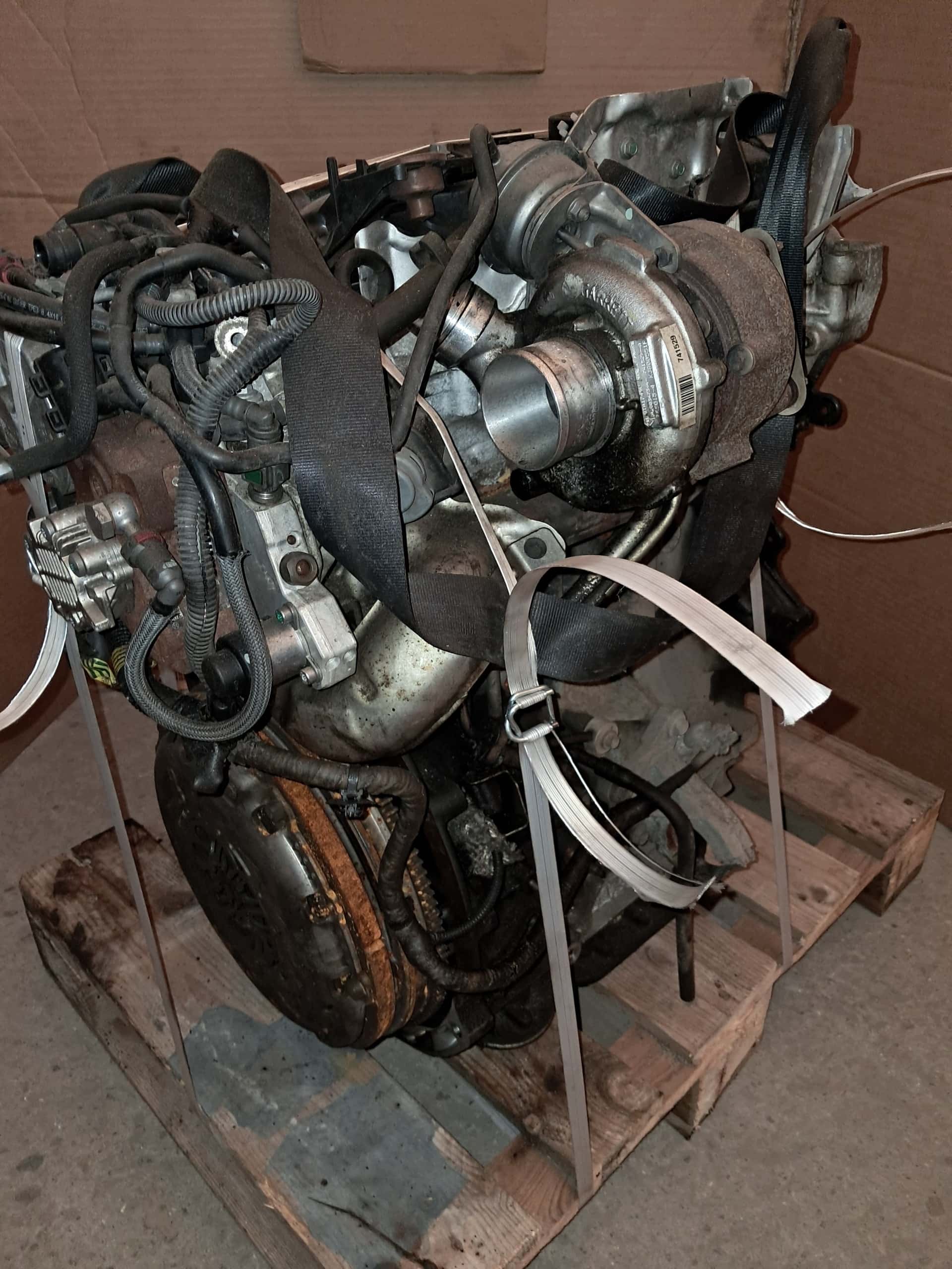 Moteur M9R 742 vue 10