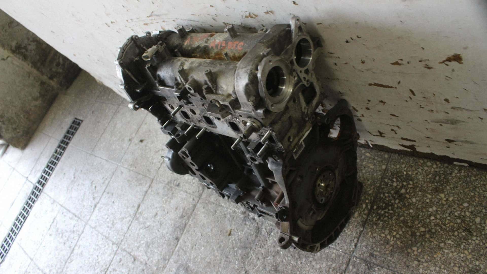 Moteur A 13 DTC vue 3