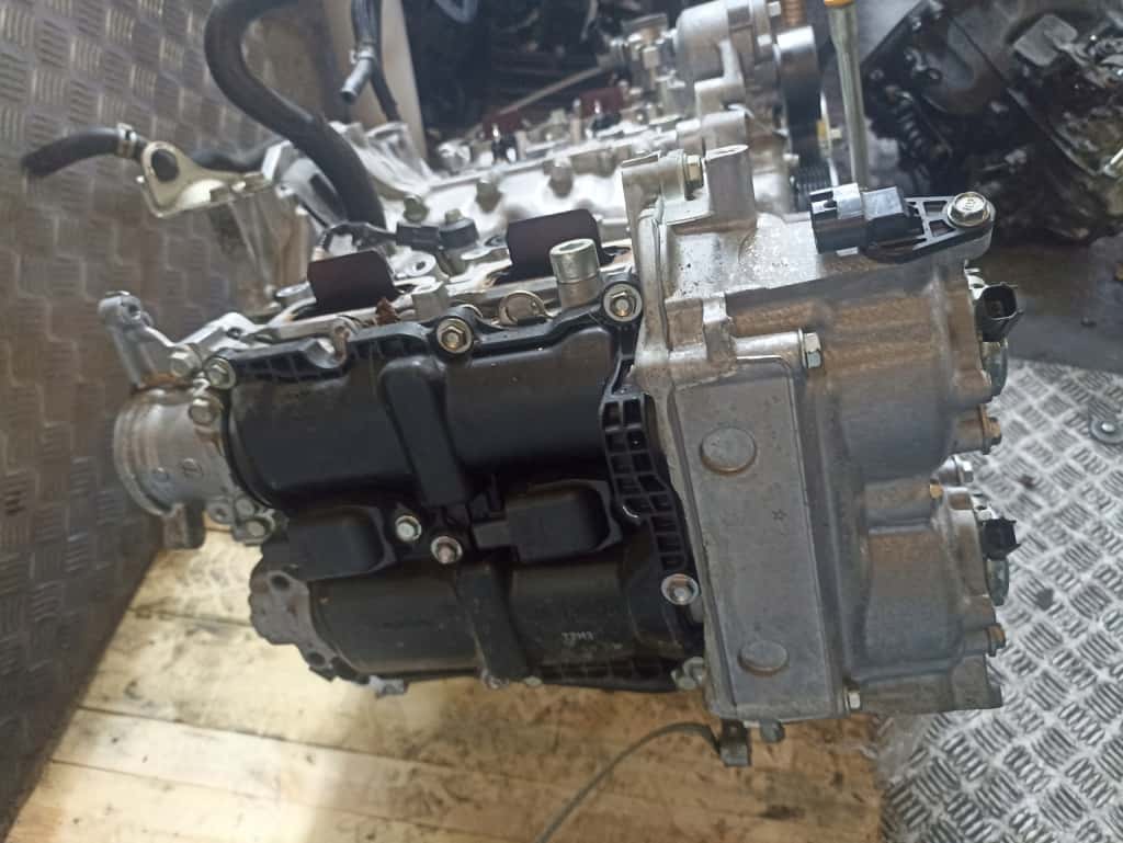 Moteur FB25 vue 2