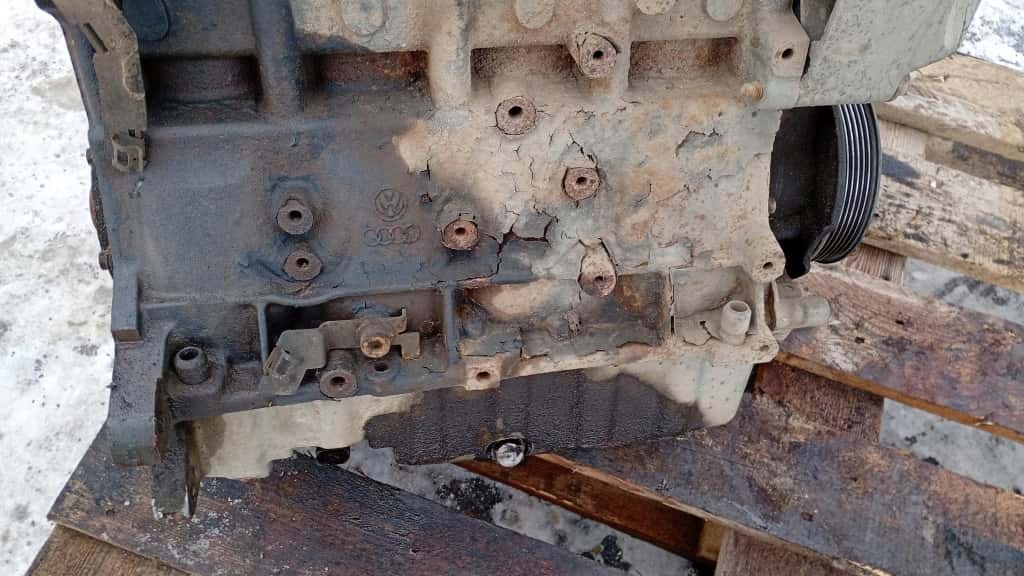 Moteur AQY vue 2
