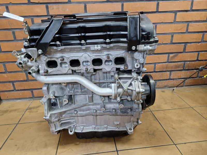Moteur 4B12 vue 5