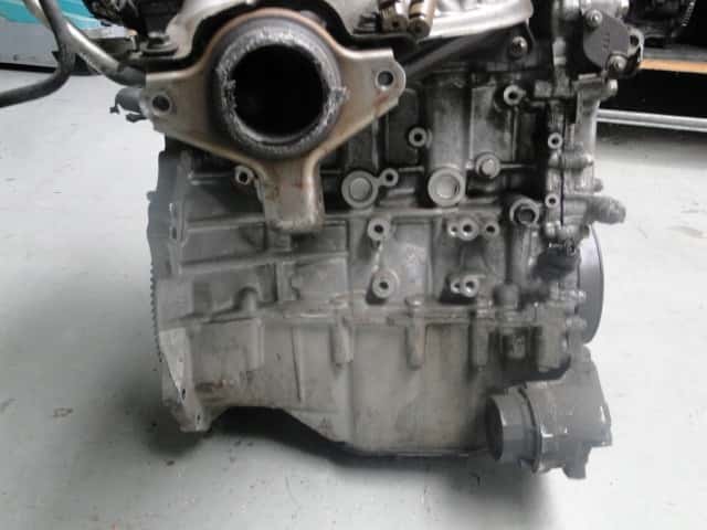 Moteur 3ZR-FAE vue 4