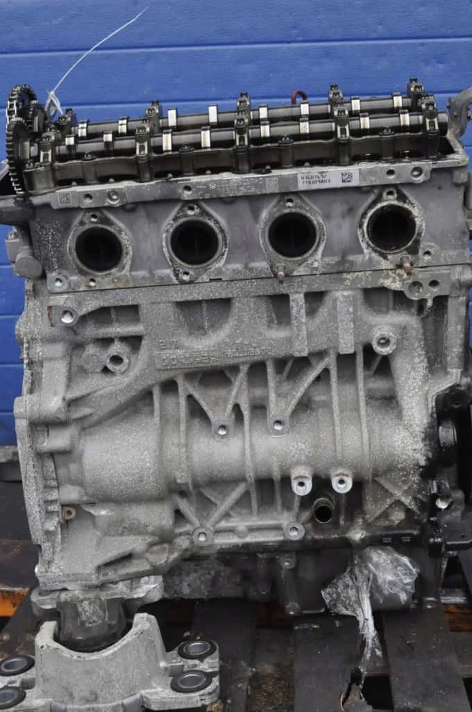 Moteur N47 D20 D vue 2
