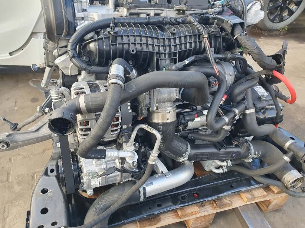 Moteur B 4204 T23 vue 2