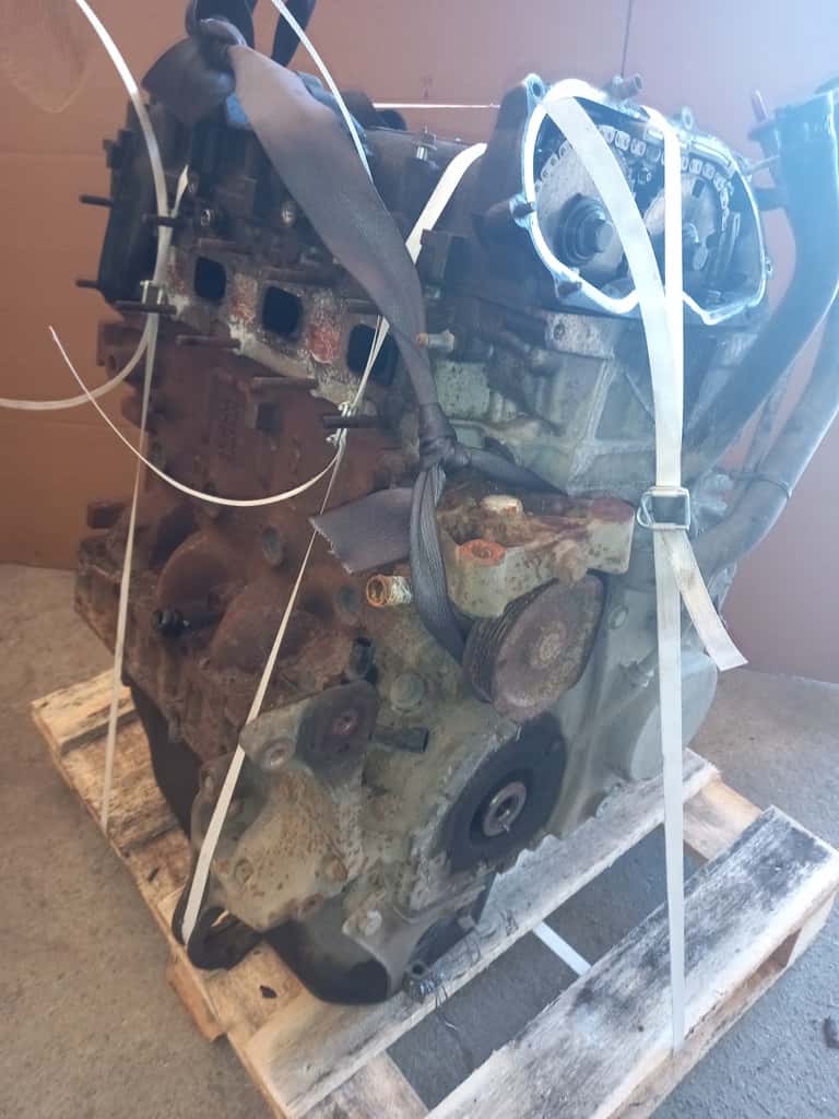 Moteur F1CE0481D vue 3