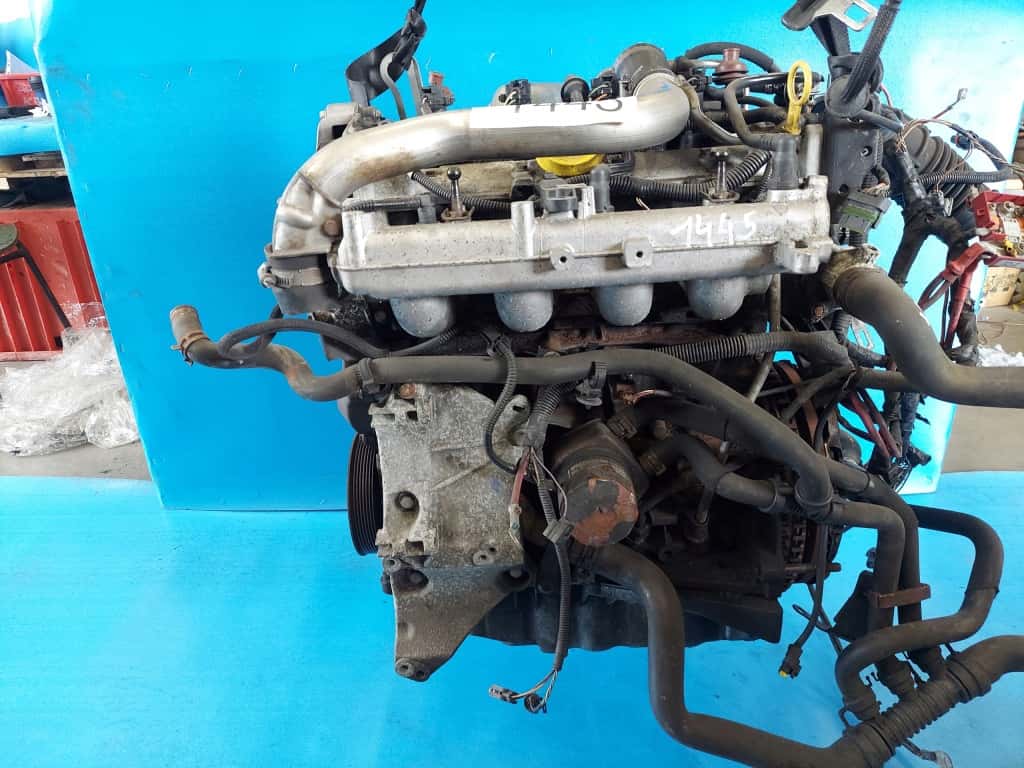 Moteur F4R 770 vue 3