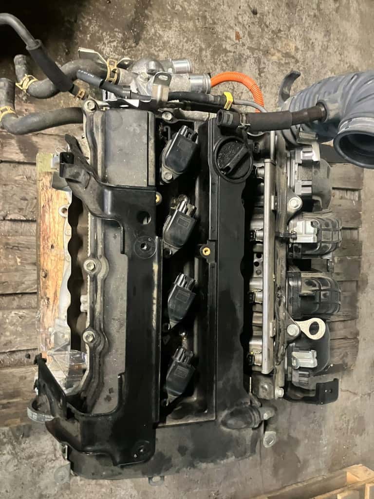 Moteur 4B12 vue 2