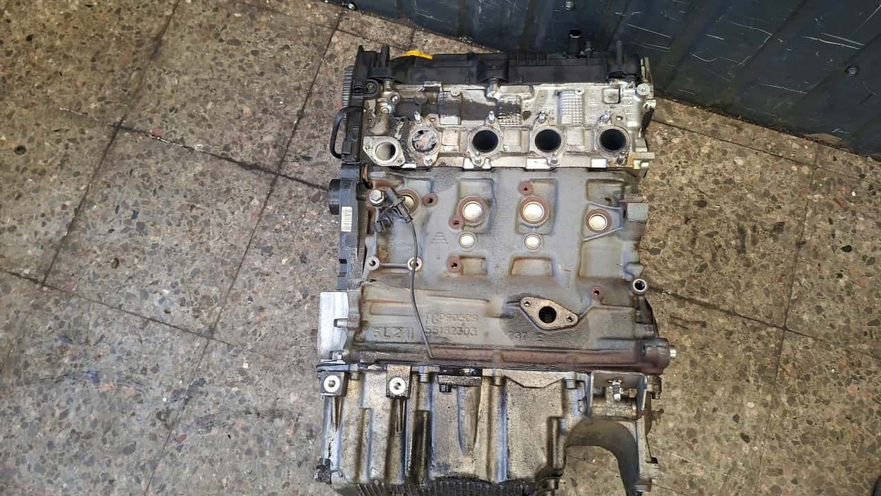 Moteur D19AA vue 6