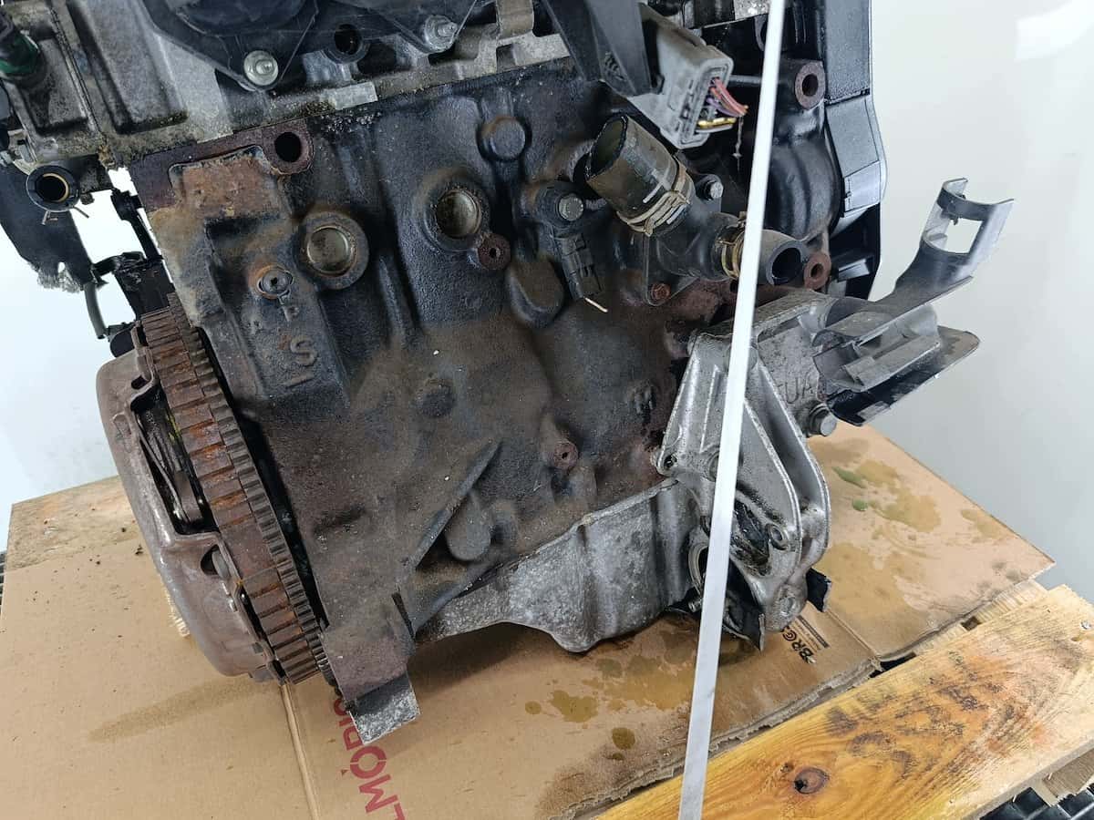 Moteur NFU (TU5JP4) vue 3