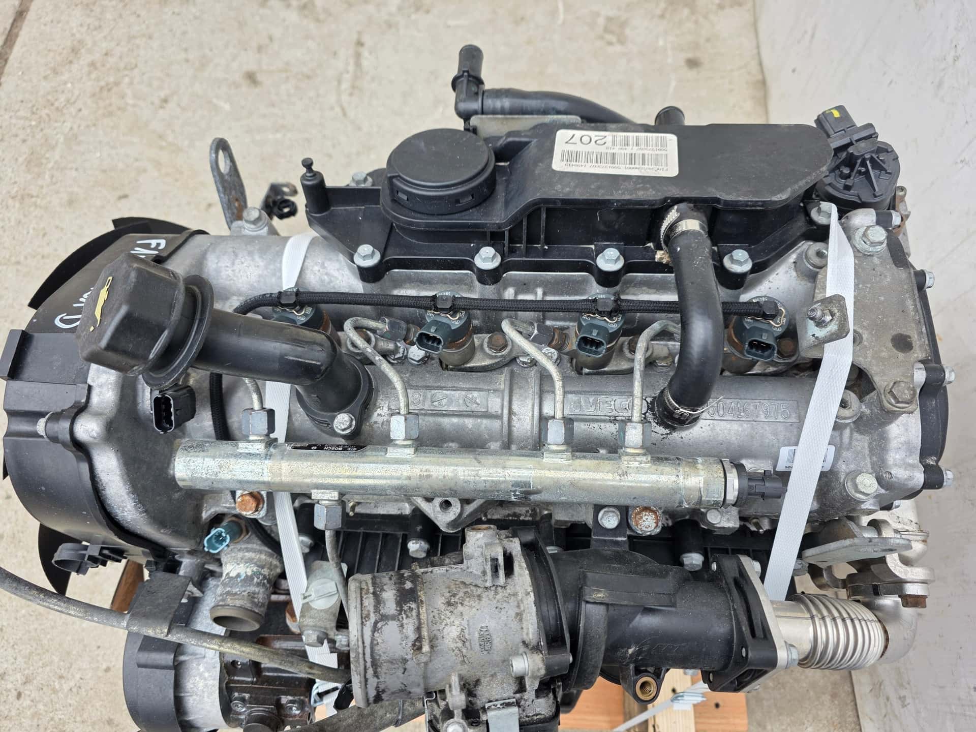 Moteur F1AE3481B vue 4