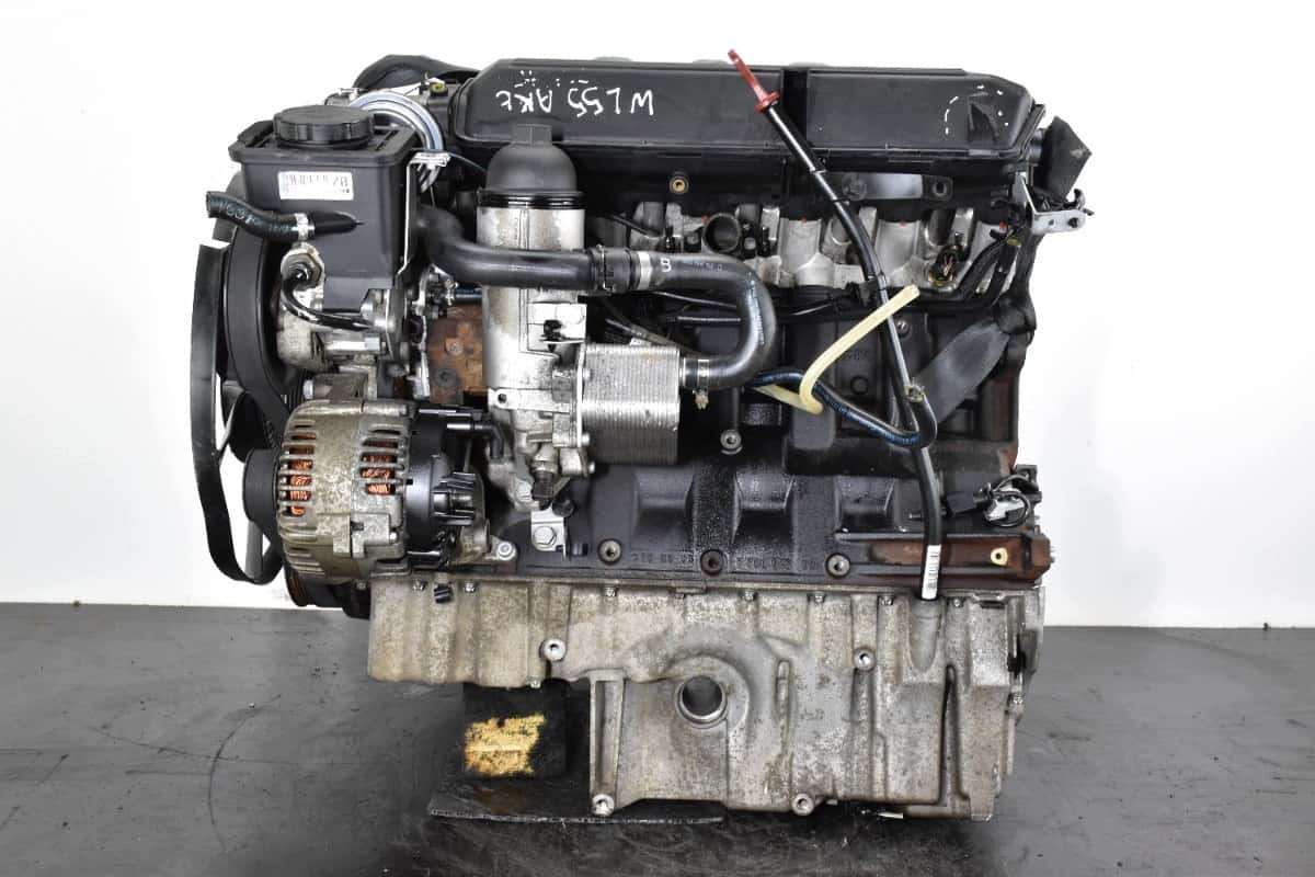 Moteur 306D2 vue 4