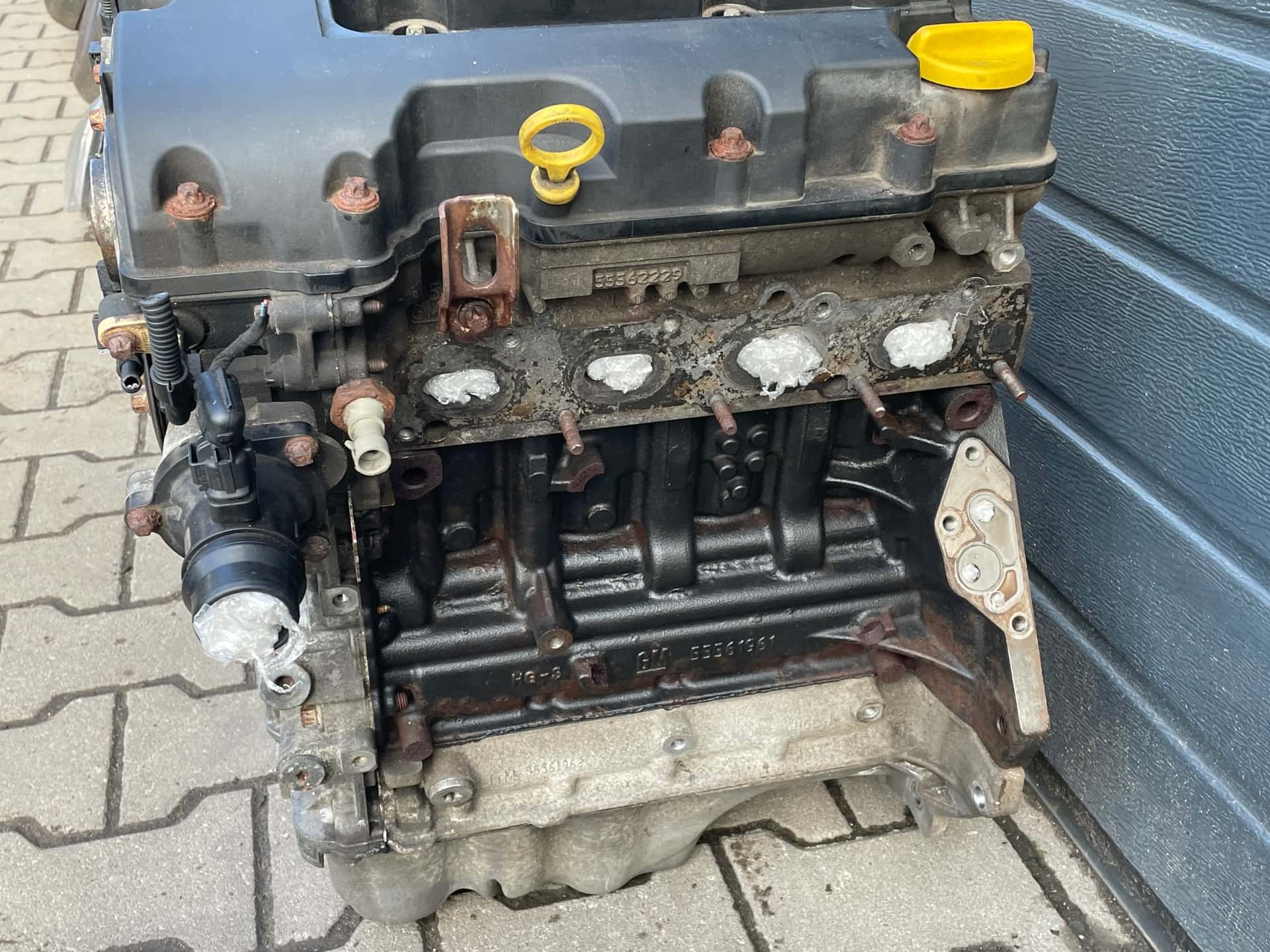 Moteur A 12 XER vue 13