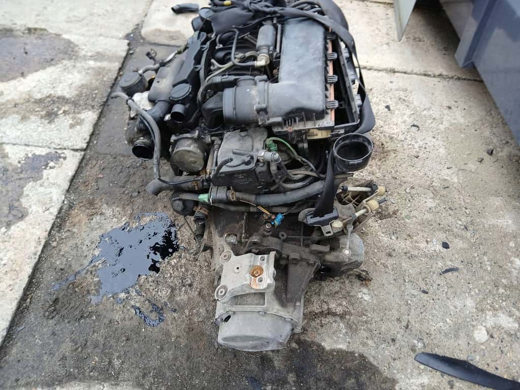 Moteur 8HY (DV4TED4) vue 6