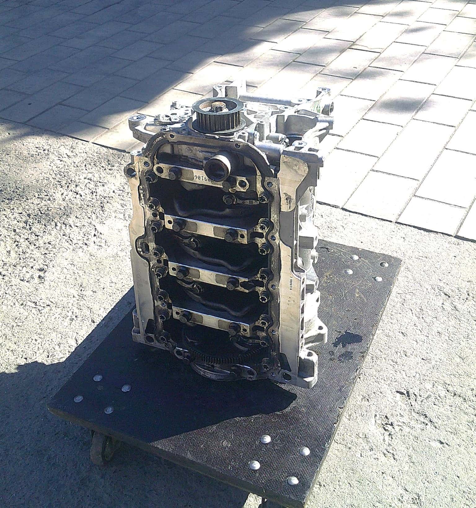 Moteur 552 68 818 vue 5
