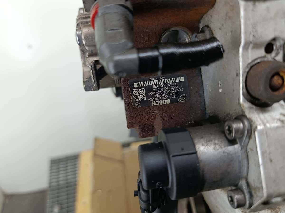 Moteur M9R vue 3