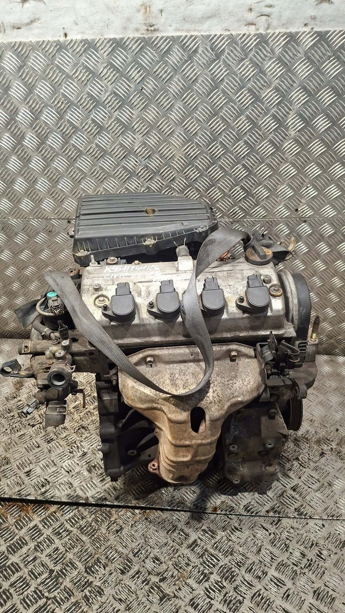 Moteur D16V1 vue 5