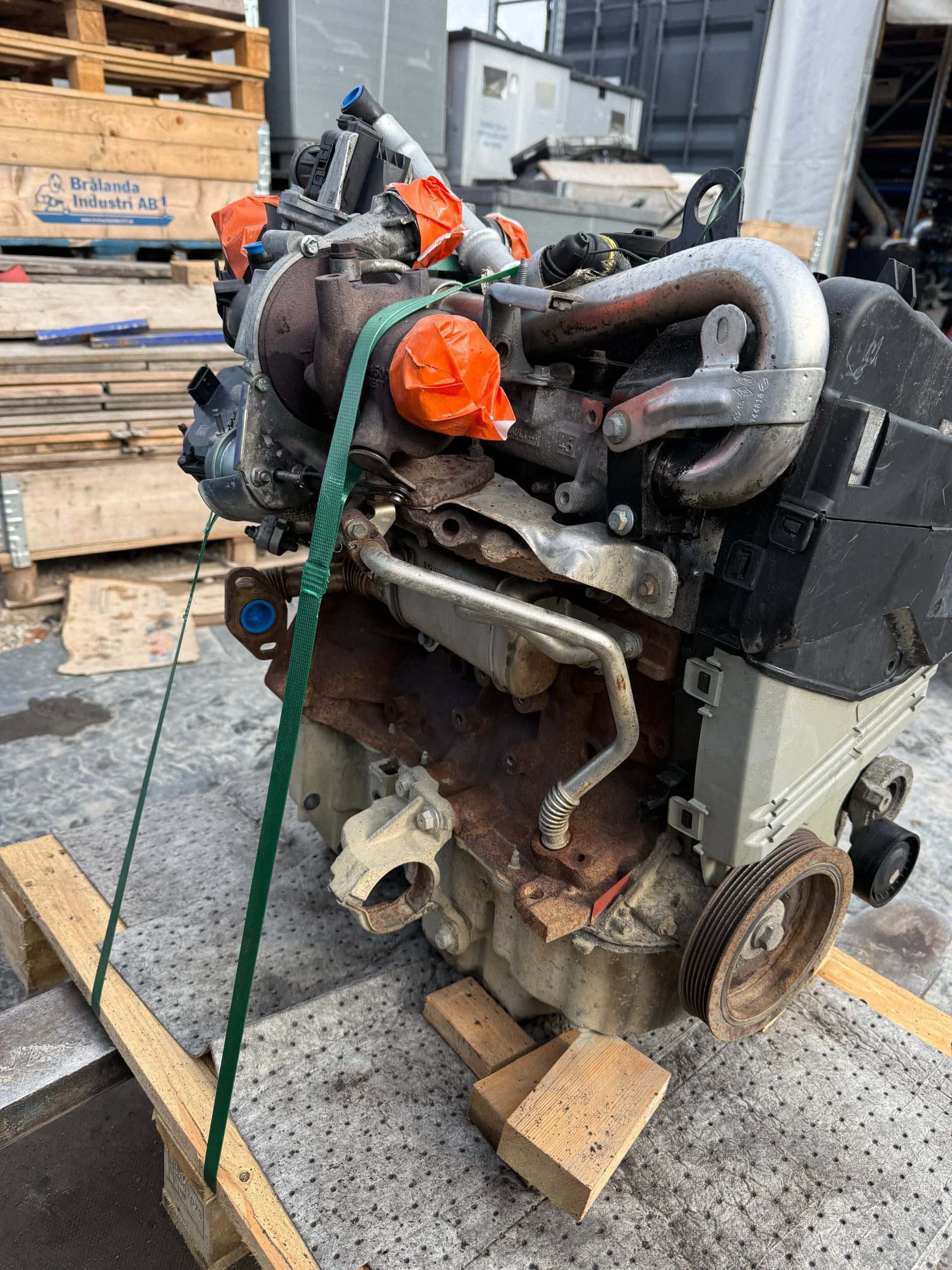 Moteur OM 607.951 (K9K) vue 4