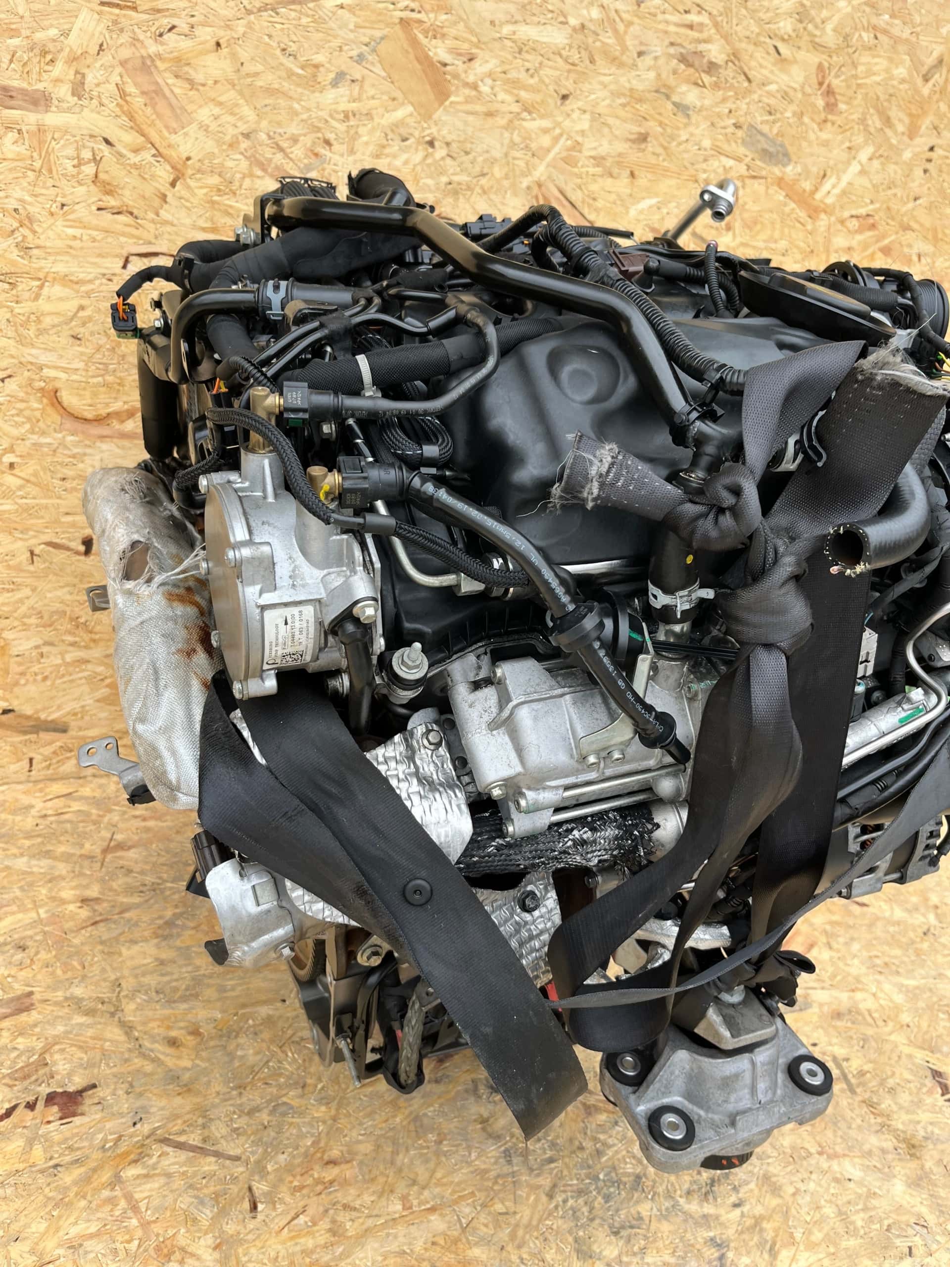 Moteur 306DT(TDV6) vue 5
