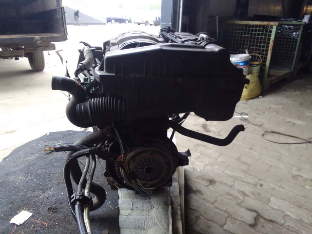 Moteur NFU (TU5JP4) vue 2