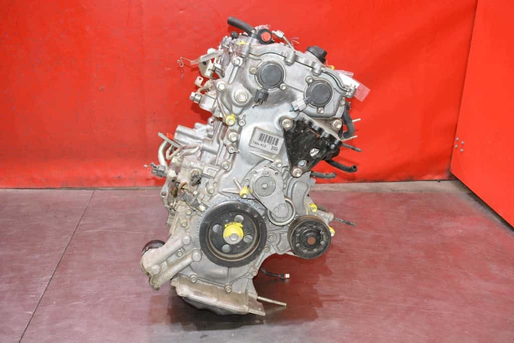 Moteur 8NR-FTS vue 5