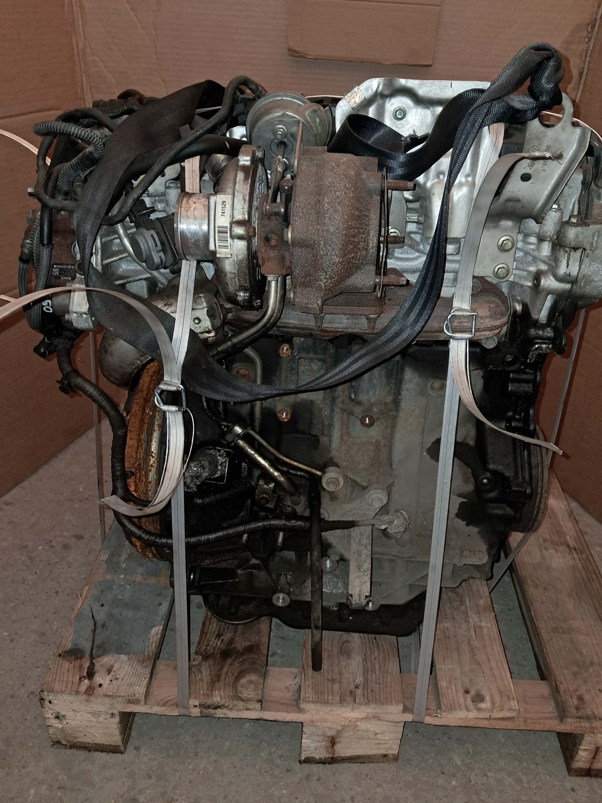 Moteur M9R 742 vue 9