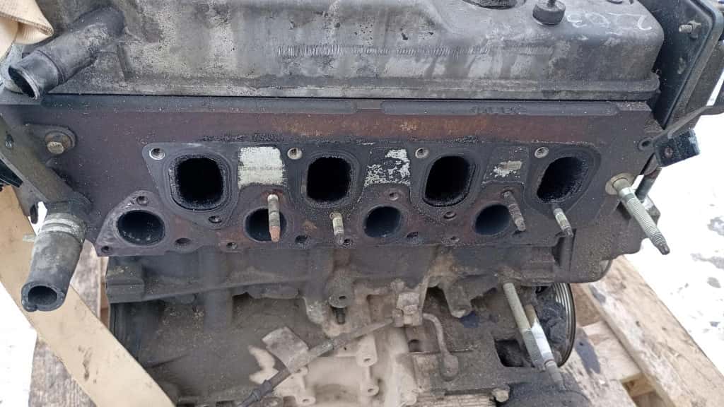 Moteur C9DB vue 4