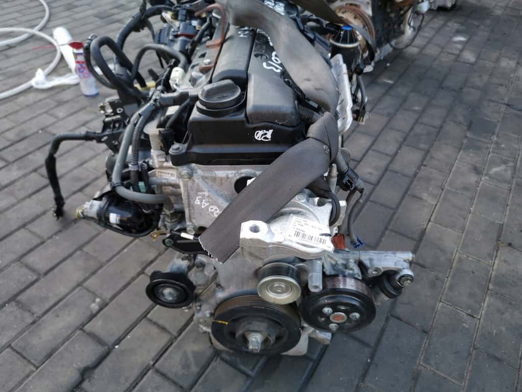 Moteur R20A9 vue 3