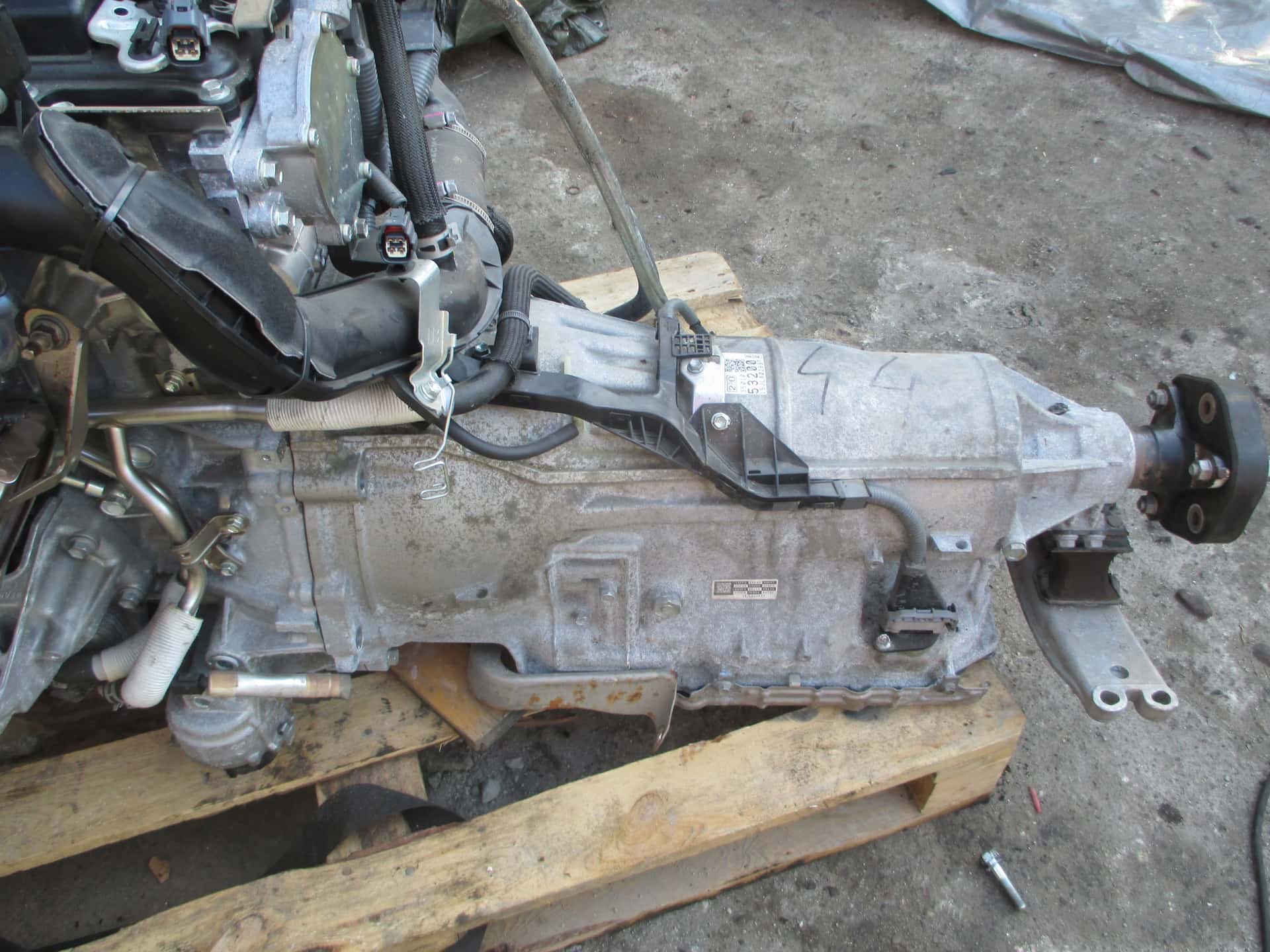 Moteur 8AR-FTS vue 5